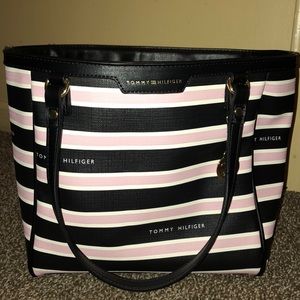 Tommy Hilfiger purse